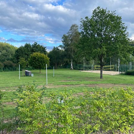 Naturnahe Unterkunft In Der Burgenstadt ชลิตซ์ ภายนอก รูปภาพ