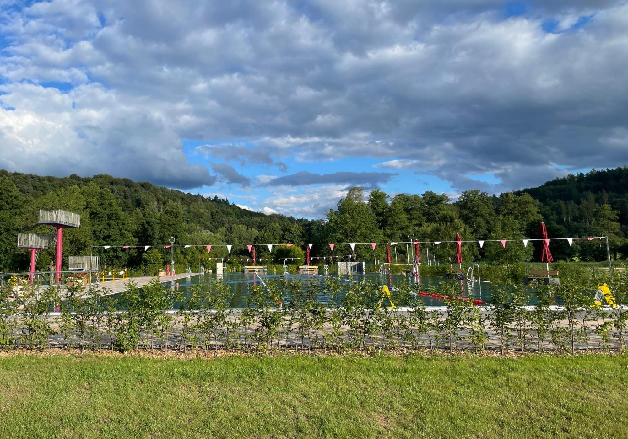 Naturnahe Unterkunft In Der Burgenstadt ชลิตซ์ ภายนอก รูปภาพ